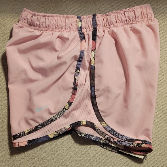 Nike Women's Pink Athletic Shorts - Picture 3 of 5